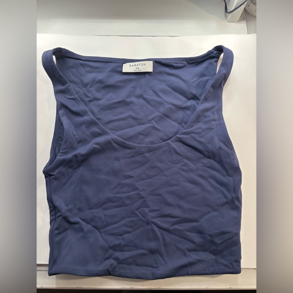Brand new Aritzia Babaton top